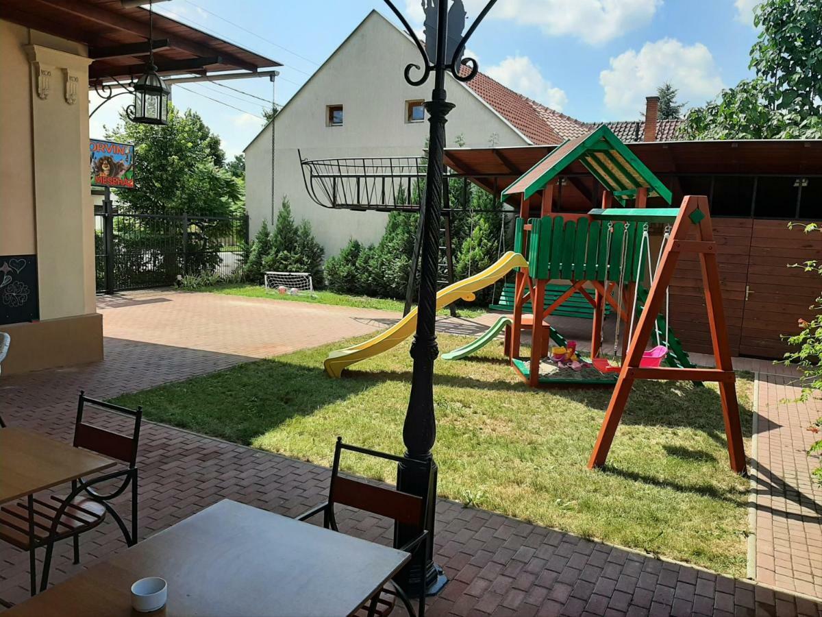 Gyulai Mesehaz Apartman 외부 사진